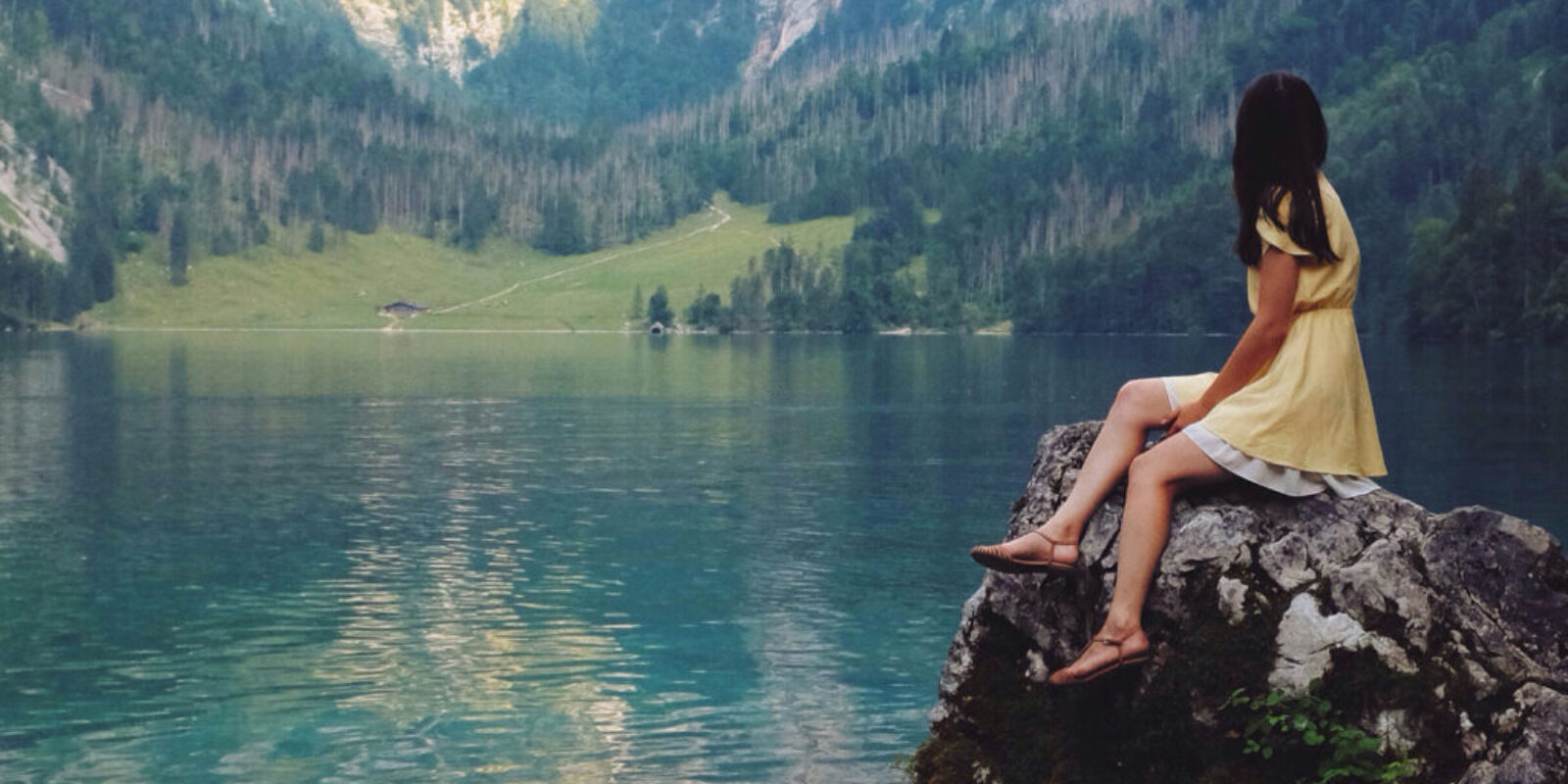 girl-at-lake